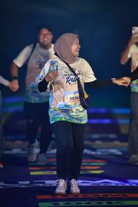 BIB: 
                            <button type="button" onclick="openModal(25220153)" class="btn btn-primary btn-sm float-right btn-popup" data-toggle="modal" data-target=".modal-high-quality">
                        <i class="fas fa-shopping-cart"></i> Add to Cart
                    </button>
                                            <button type="button" onclick="isThisMe(25220153, true)" class="btn btn-success btn-sm float-right btn-popup btn-isme hidden" data-toggle="tooltip" data-placement="bottom" title="นี่คือรูปของคุณใช่ไหม คลิกที่นี่เพื่อเอาเข้าอัลบั้ม">
                        <i class="fas fa-plus"></i> Add to album
                    </button>
                    <button type="button" onclick="isThisMe(25220153, false)" class="btn btn-warning btn-sm float-right btn-popup btn-isnotme hidden">
                        <i class="fas fa-ban"></i> Remove from album
                    </button>